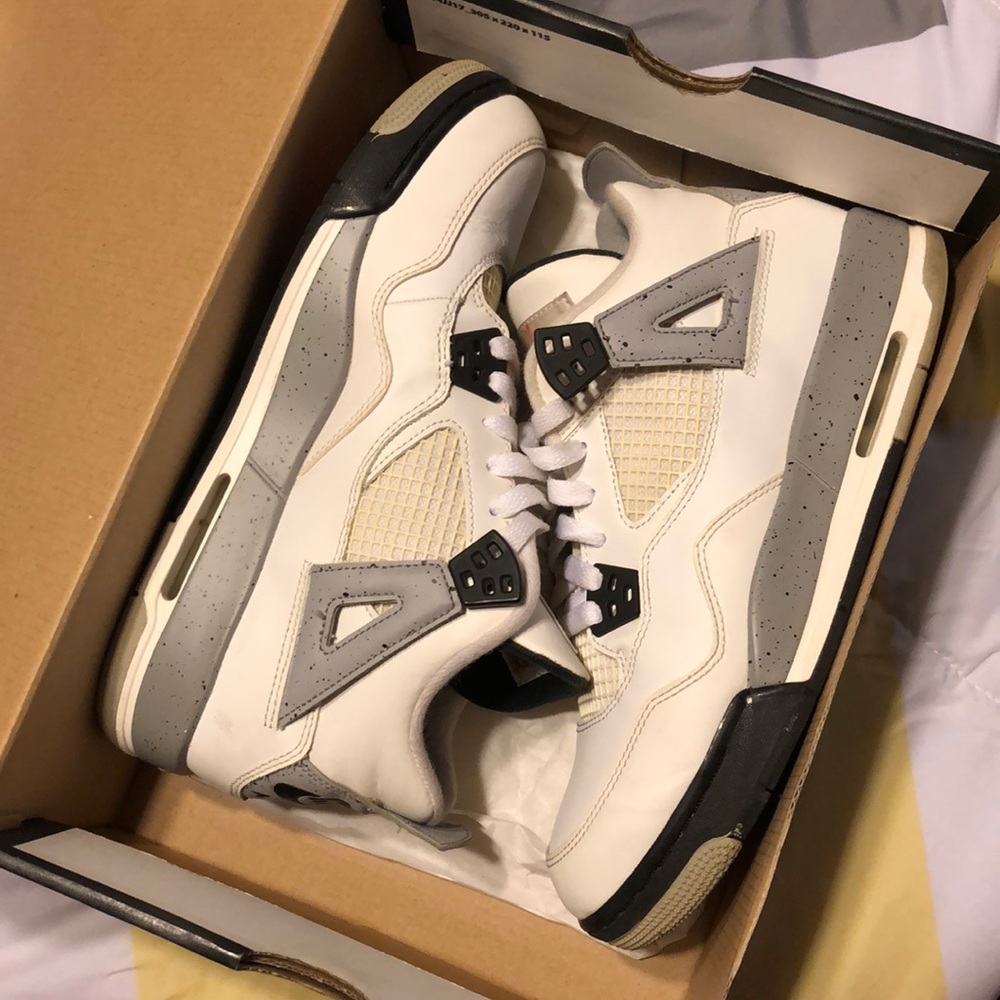 Retro Jordan 4s
